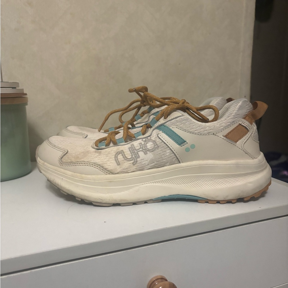 Ryka Women's Sneakers 👟